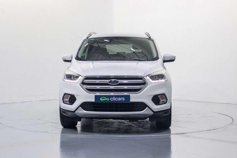 Usado Ford Kuga Trend 120 CV (88 kW) 2019 Blanco SUV