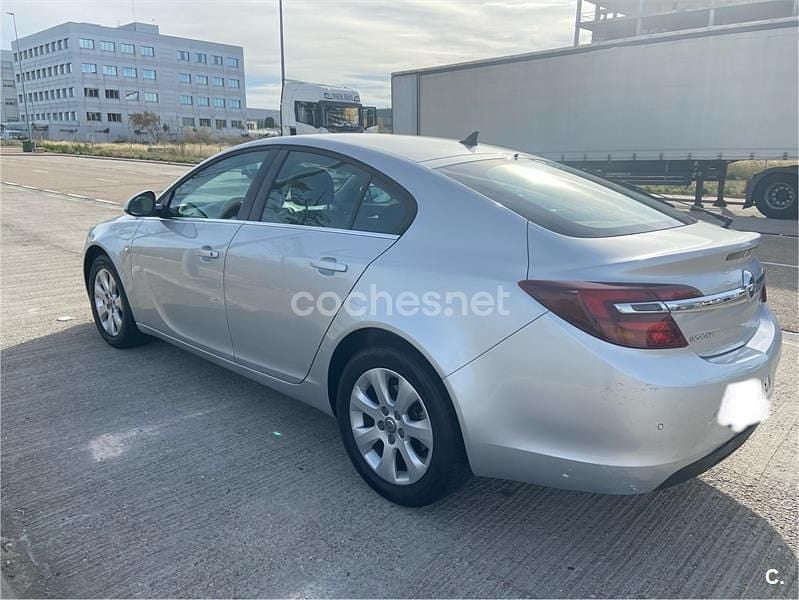 Gris / plata Usado 2017 Opel Insignia Business Berlina | 10.200 € (Precio justo) - Imagen 1/4