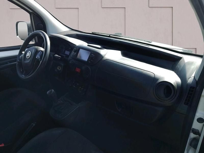 Usado Fiat Fiorino 80 CV (58 kW) 2019 Blanco Monovolumen