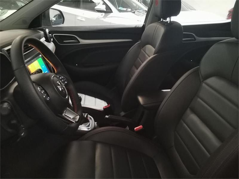 Usado MG ZS Luxury 106 CV (77 kW) 2025 Negro SUV