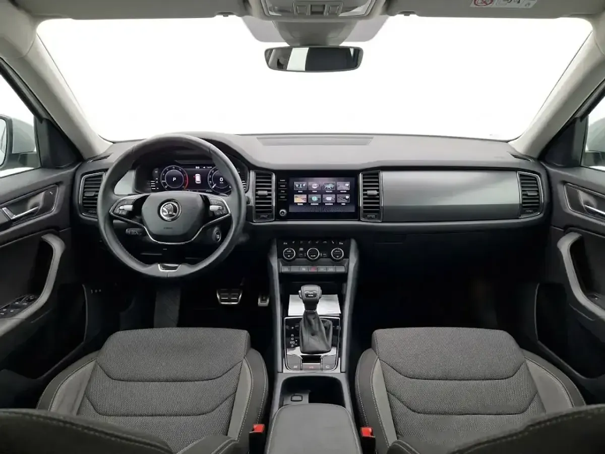 Begagnad Skoda Kodiaq Ambition 150 HK (110 kW) 2024 Vit SUV