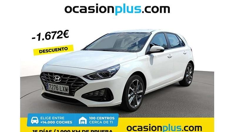 Blanco Usado 2022 Hyundai i30 Utilitario | 16.728 € (Precio justo) - Imagen 1/4