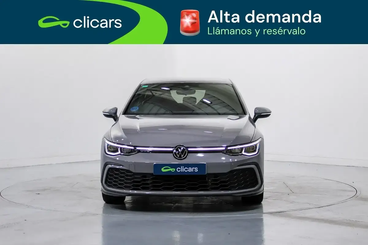 Usado VW Golf VIII GTE 245 CV (180 kW) 2021 Gris / plata Utilitario