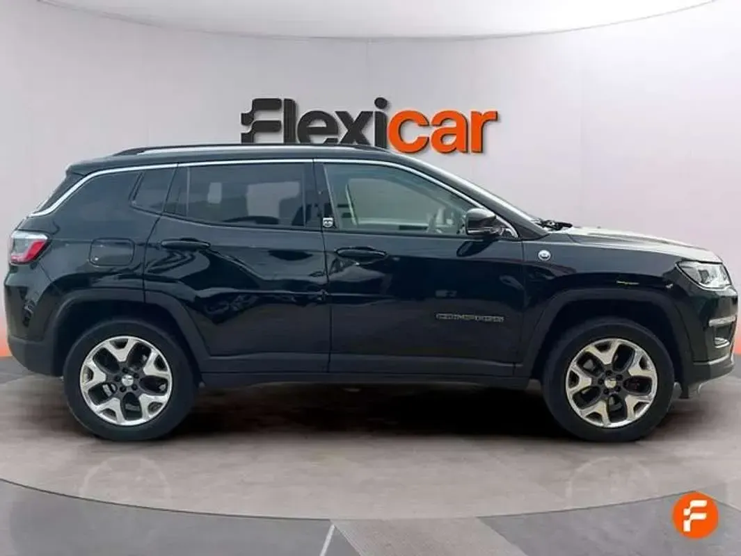Usado Jeep Compass Limited 140 CV (102 kW) 2017 Negro SUV