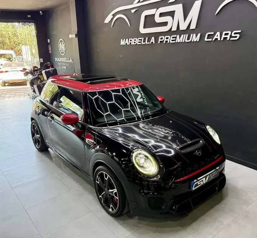 Usado Mini John Cooper Works 231 CV (169 kW) 2020 Negro Utilitario