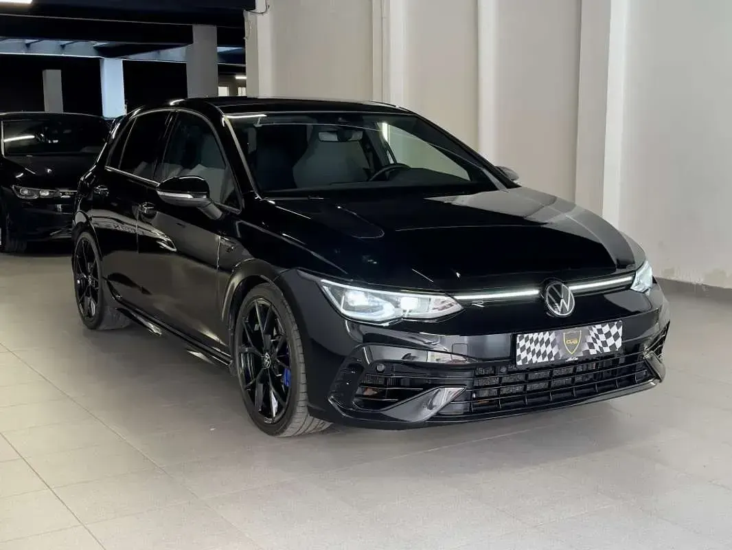 Usado VW Golf VIII R 333 CV (244 kW) 2024 Negro Utilitario