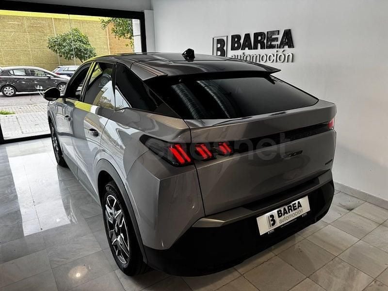 Usado Peugeot 3008 Allure 145 CV (106 kW) 2025 Gris / plata SUV