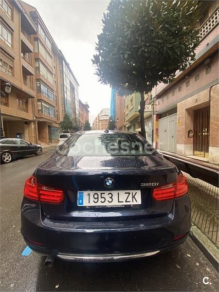 Usado BMW 320 Luxury Line 184 CV (135 kW) 2013 Azul Berlina