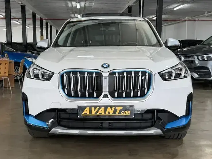 Usado BMW iX1 M Sport 230 kW (313 CV) 2023 Blanco SUV