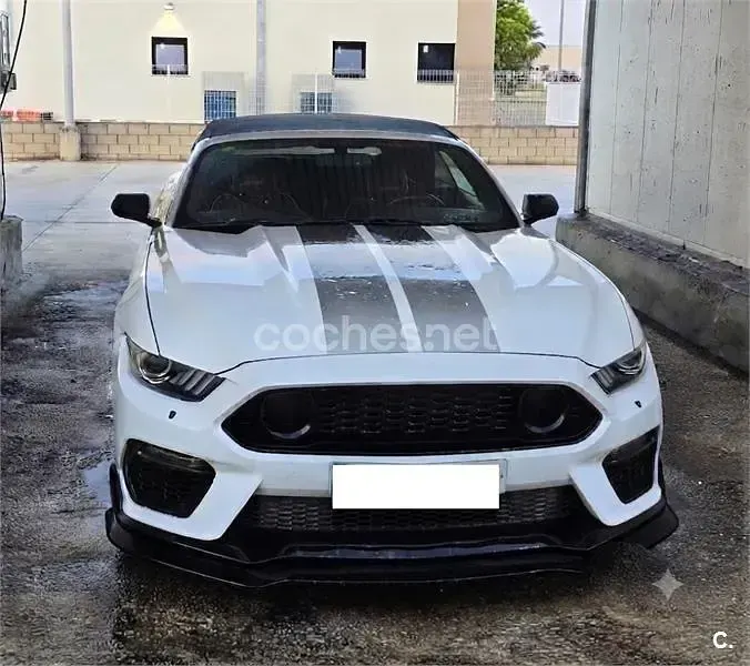Usado Ford Mustang GT 418 CV (307 kW) 2018 Blanco Descapotable