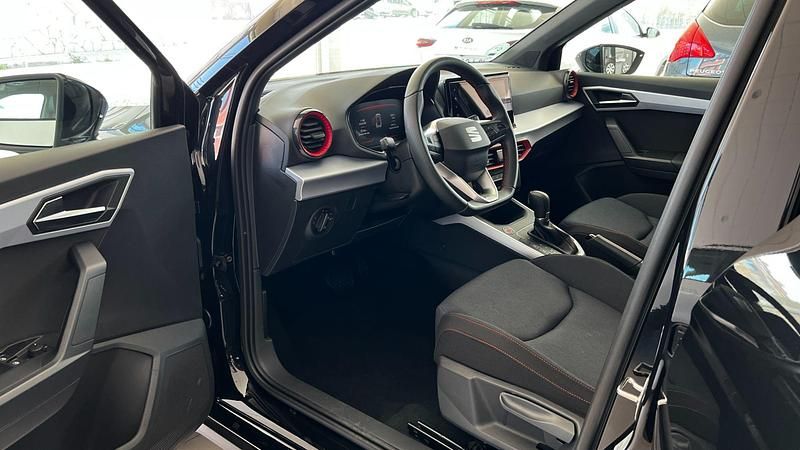 Usado Seat Arona Xperience 116 CV (85 kW) 2024 Negro SUV