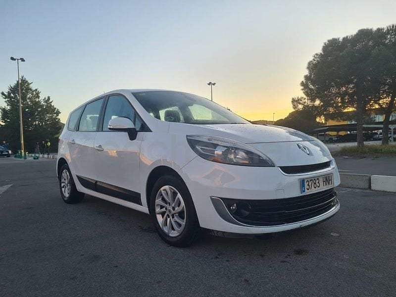 Usado Renault Grand Scénic III Expression 110 CV (80 kW) 2013 Blanco Monovolumen