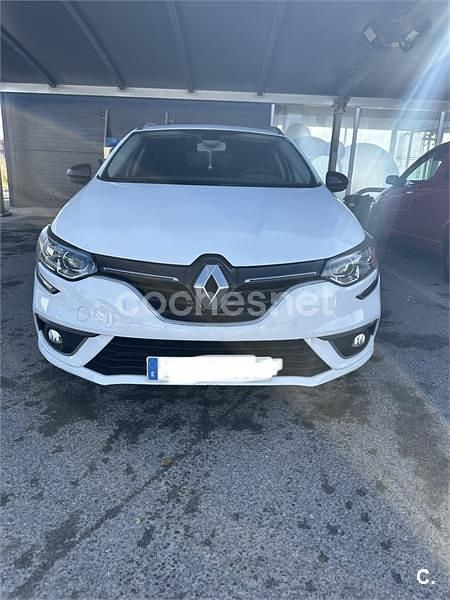 Usado Renault Mégane GrandTour LIMITED 140 CV (102 kW) 2018 Blanco Familiar