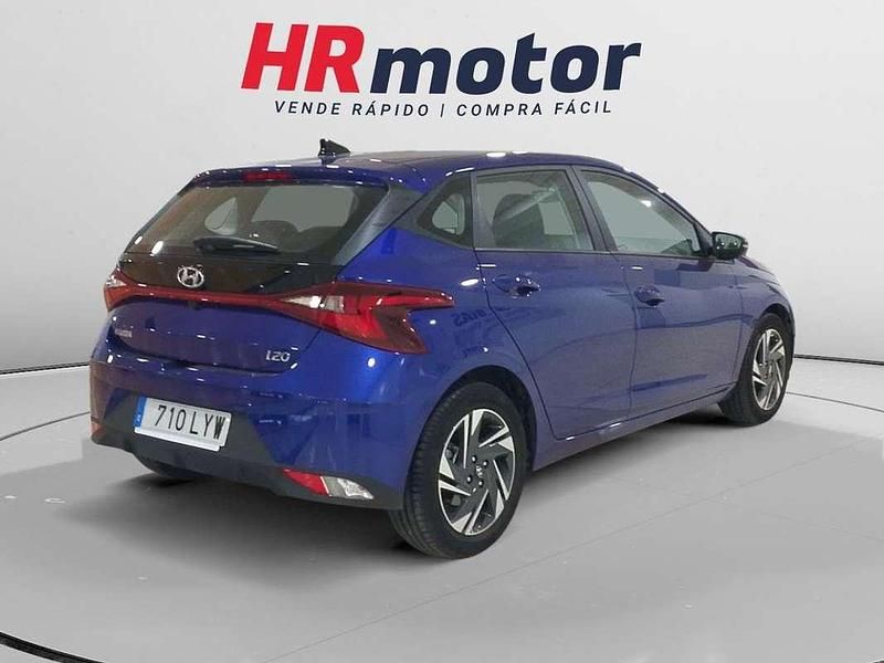Usado Hyundai i20 102 CV (75 kW) 2022 Azul Utilitario