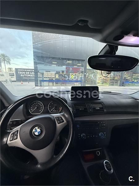 Usado BMW 118 122 CV (89 kW) 2008 Negro Utilitario