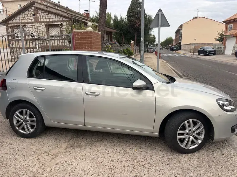 Usado VW Golf VII Advance 140 CV (102 kW) 2012 Beige Berlina