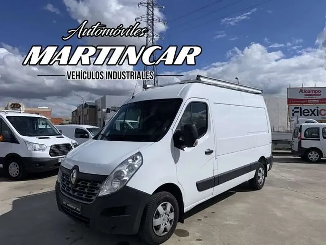 Usado Renault Master 110 CV (80 kW) 2018 Blanco Van