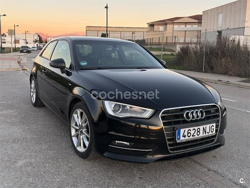 Usado Audi A3 Advanced 110 CV (80 kW) 2015 Negro Berlina