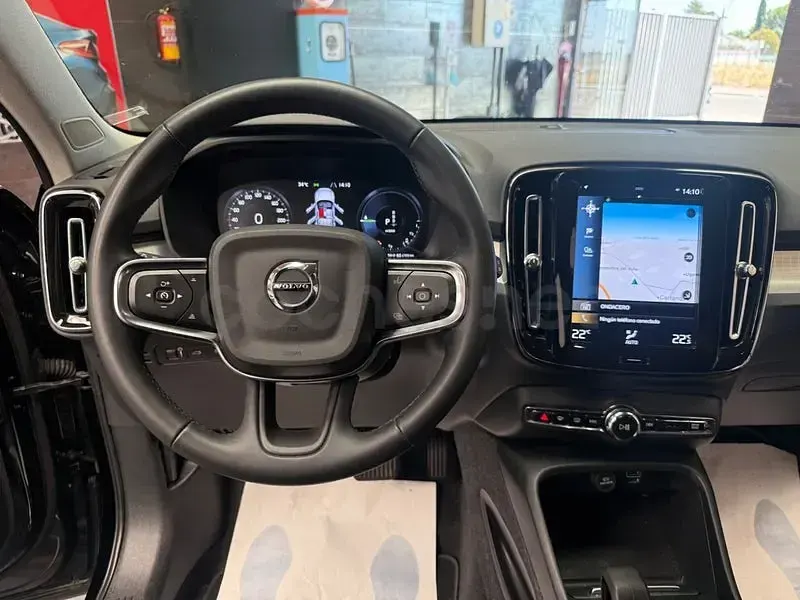 Usado Volvo XC40 211 CV (155 kW) 2022 Negro SUV