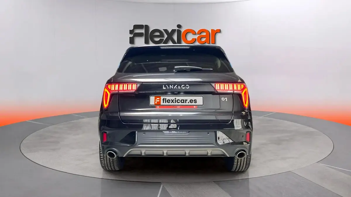 Usado Lynk & Co 01 261 CV (191 kW) 2022 Negro SUV
