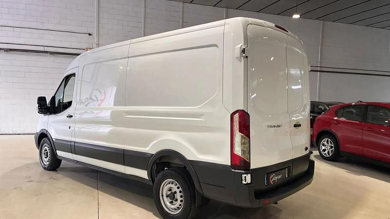 Usado Ford Transit Ambiente 130 HP (95 kW) 2020 Branco