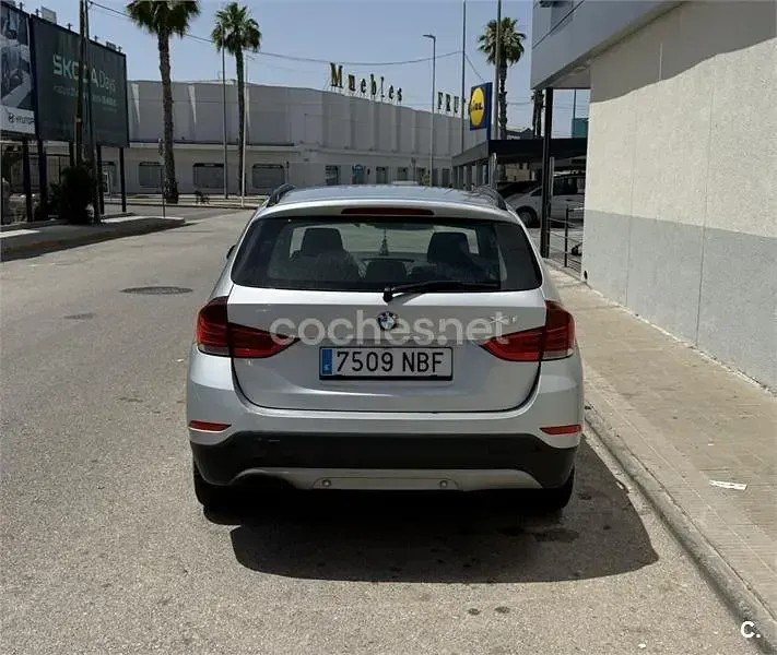 Usado BMW X1 116 CV (85 kW) 2013 Gris / plata SUV