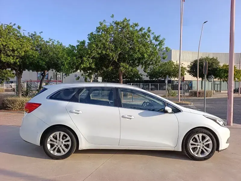 Usado Kia Ceed GT 128 CV (94 kW) 2013 Blanco Berlina