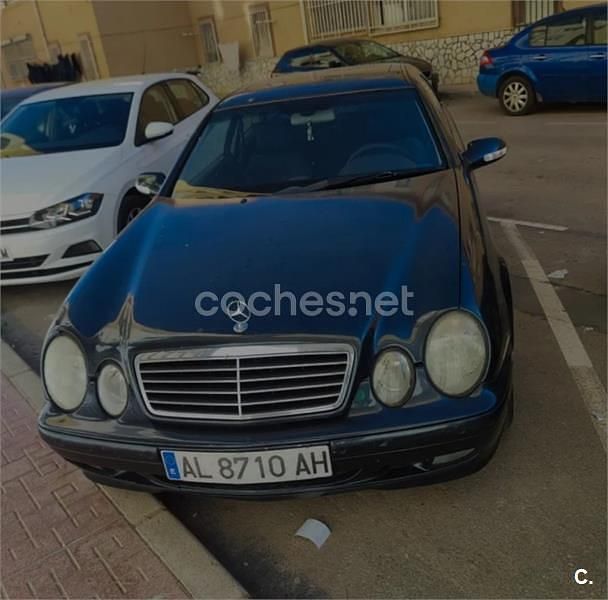 Azul Usado 2000 Mercedes CLK200 Elegance Coupe | 3000 € (Super precio) - Imagen 1/3