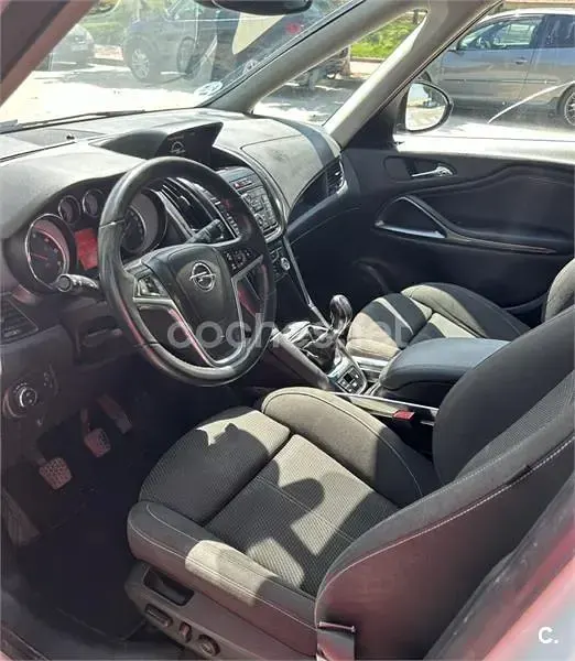 Usado Opel Zafira Tourer Excellence 136 CV (100 kW) 2016 Blanco Monovolumen
