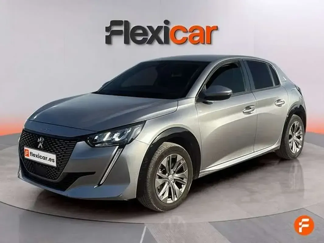 Usado Peugeot e-208 Allure 100 kW (136 CV) 2020 Gris Utilitario