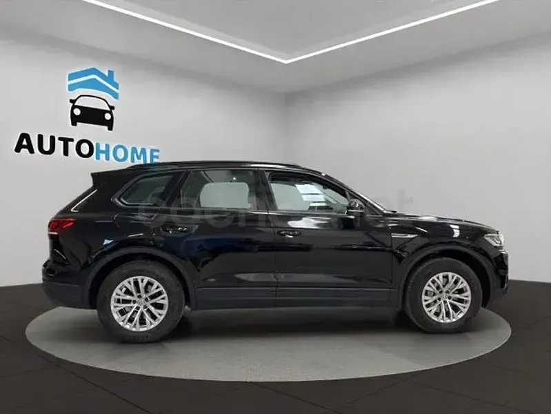 Usado VW Touareg Pure 231 CV (169 kW) 2020 Negro SUV