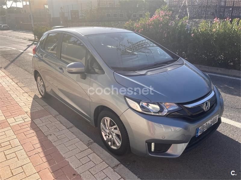 Usado Honda Jazz Comfort 102 CV (75 kW) 2017 Verde Utilitario