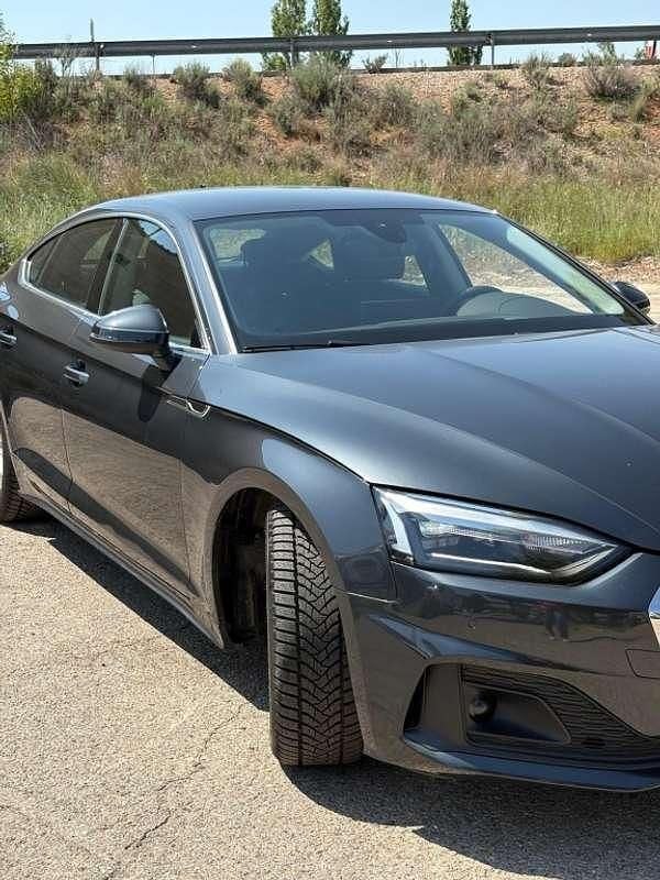 Usado Audi A5 Sportback 163 CV (119 kW) 2023 Gris Utilitario