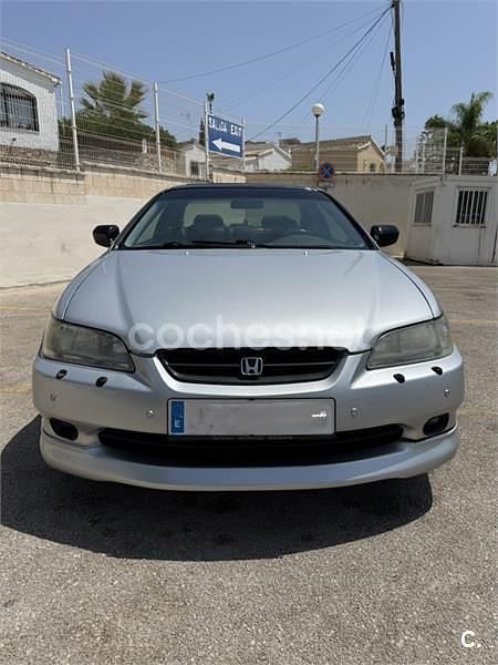 Usado Honda Accord 200 CV (147 kW) 2000 Gris / plata Coupe