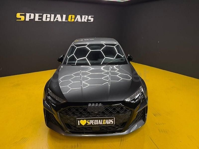 Usado Audi RS3 400 CV (294 kW) 2025 Gris / plata Berlina