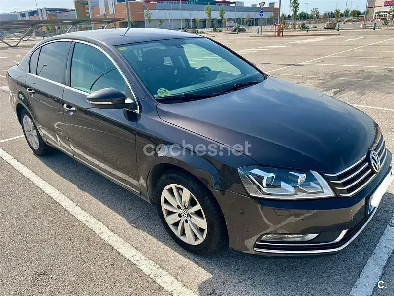 Usado VW Passat Edition 140 CV (102 kW) 2012 Negro Berlina