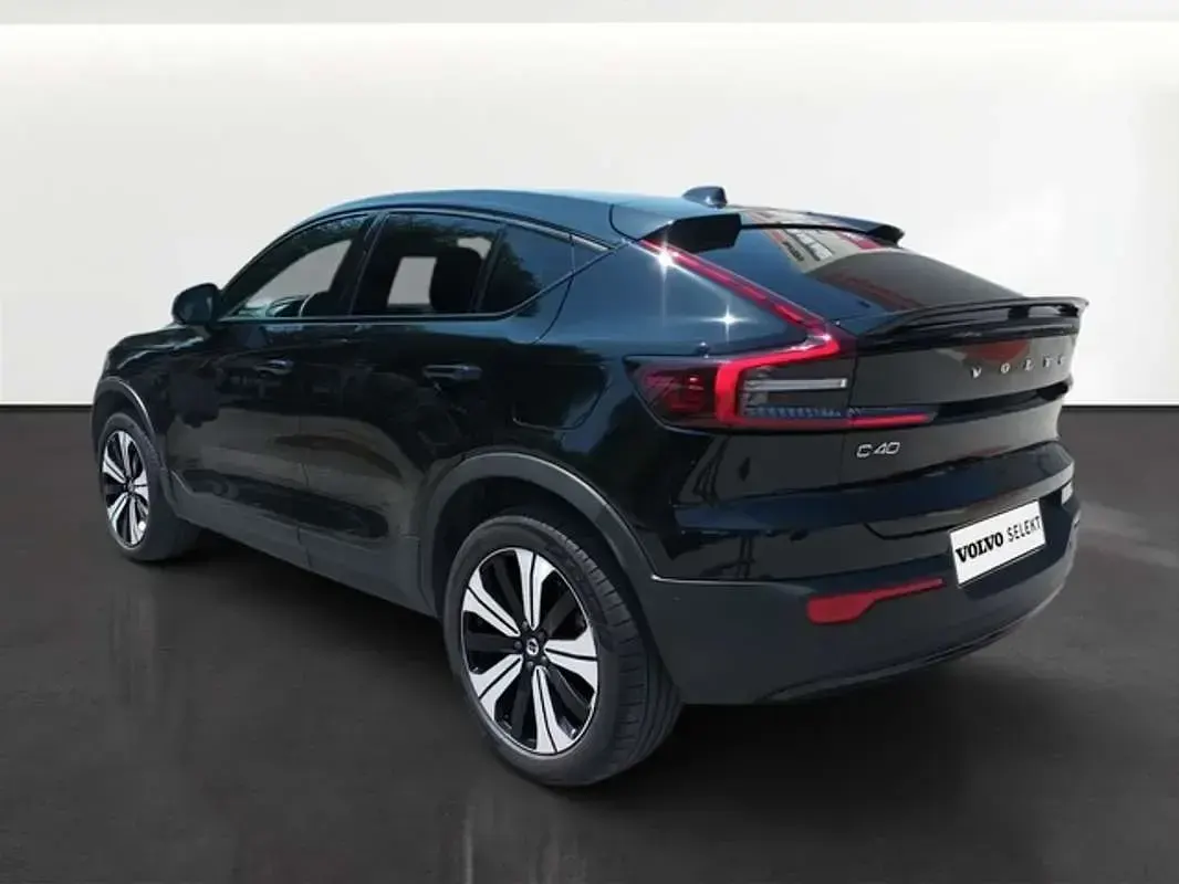 Usado Volvo C40 300 kW (408 CV) 2022 Negro SUV