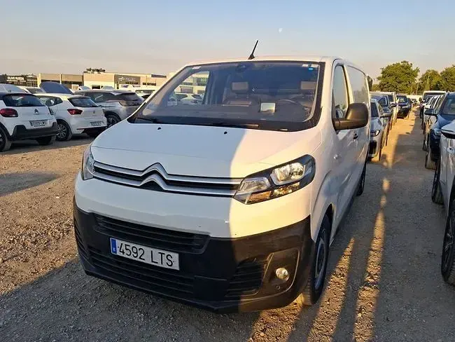 Usado Citroën Jumpy 100 CV (73 kW) 2021 Blanco Monovolumen