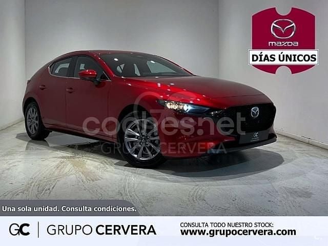 Rojo Nuevo 2025 Mazda 3 Prime-Line Berlina | 28.990 € (Precio justo) - Imagen 1/4