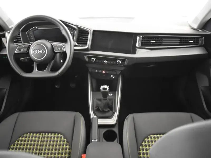 Usado Audi A1 Sportback 95 CV (69 kW) 2024 Gris/plata Utilitario