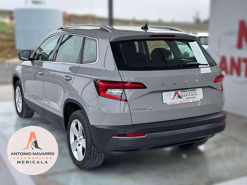 Usado Skoda Karoq 150 CV (110 kW) 2021 Gris SUV