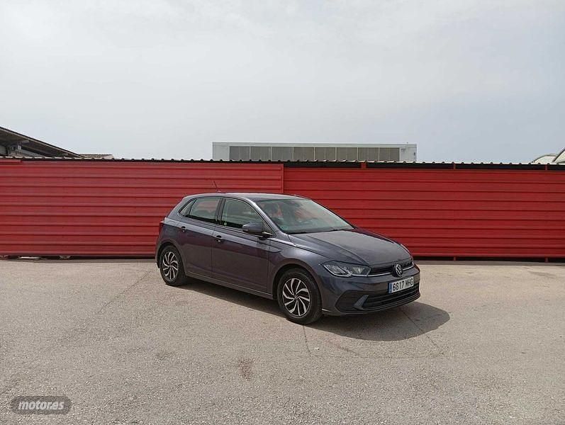 Gris Usado 2023 VW Polo Life | 20.950 € (Precio justo) - Imagen 1/4