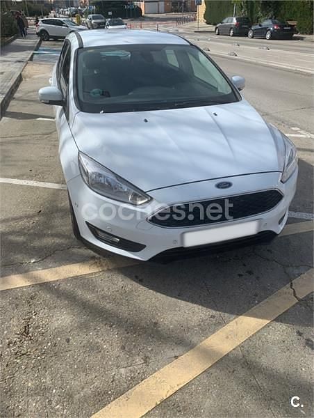 Usado Ford Focus Trend 120 CV (88 kW) 2016 Blanco Familiar