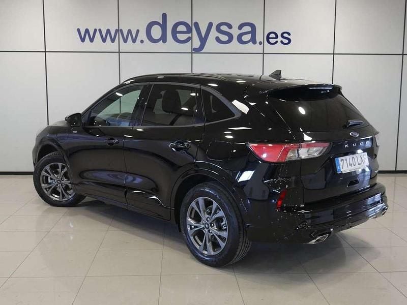 Usado Ford Kuga ST-Line X 224 CV (164 kW) 2022 Negro SUV