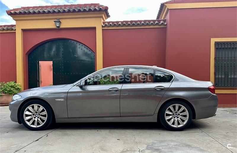 Gris / plata Usado 2011 BMW 525 Berlina | 9500 € (Precio justo) - Imagen 1/4