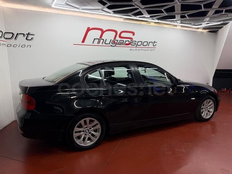 Usado BMW 320 177 CV (130 kW) 2008 Negro Berlina