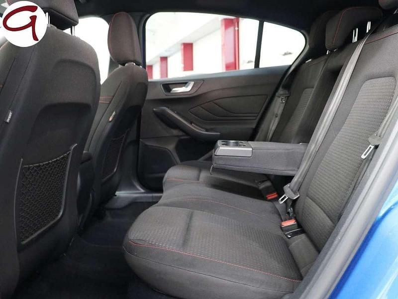 Usado Ford Focus ST-Line 125 CV (91 kW) 2023 Azul Utilitario