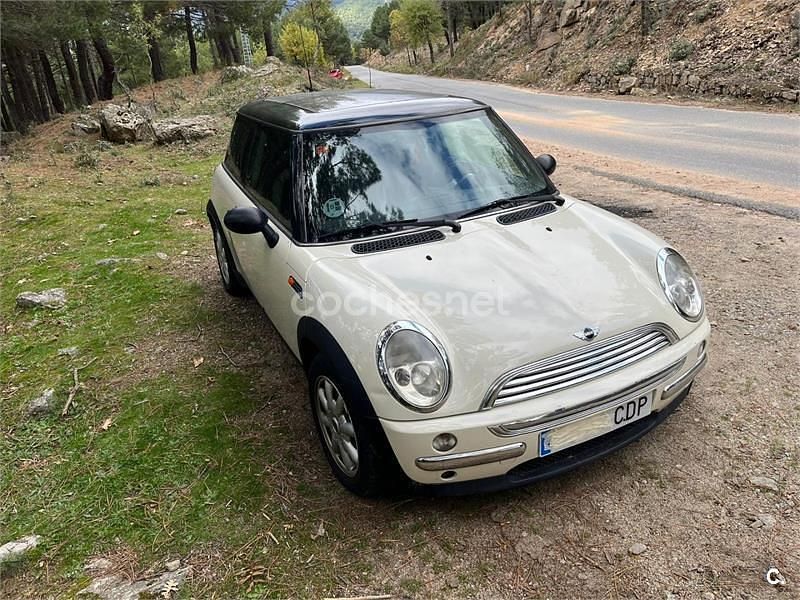 Usado Mini ONE 90 CV (66 kW) 2003 Beige Utilitario