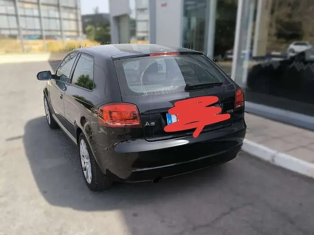 Usado Audi A3 Ambition 105 CV (77 kW) 2011 Negro Utilitario