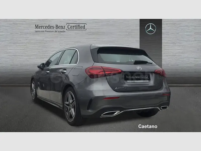 Usado Mercedes A200 150 CV (110 kW) 2024 Gris / plata Berlina